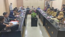 Rapat Dengar Pendapat di Komisi B DPRD Jember (Sumber foto: Sigit)