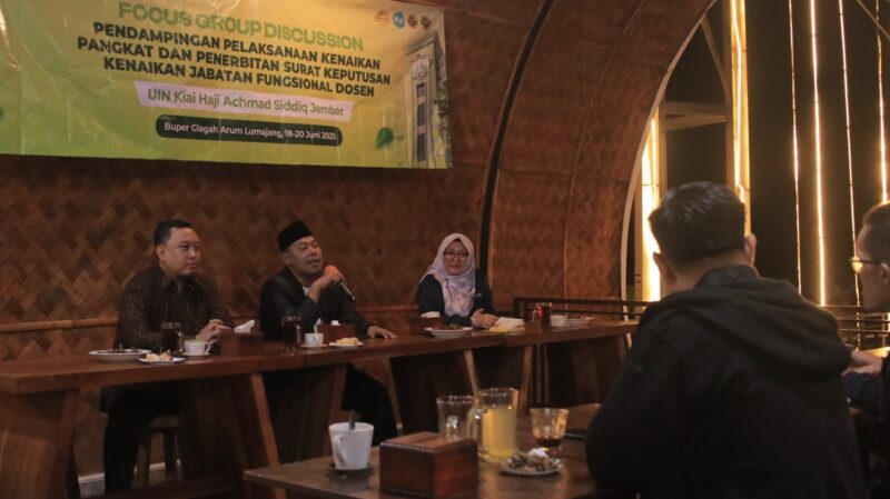 Rektor UIN KHAS Jember saat memberikan sambutan di acara FGD (Sumber foto: Istimewa)