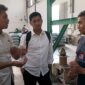 Kanit Tipidter saat melakukan sidak pasar dan gudang beras (Sumber foto: Istimewa)