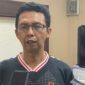 Ketua Fraksi PDIP DPRD Jember, Edi Cahyo Purnomo saat diwawancarai (Sumber foto: Sigit)