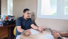 Andy Kurniawan saat diwawancarai (Sumber foto: Sigit)
