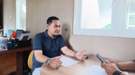 Andy Kurniawan saat diwawancarai (Sumber foto: Sigit)