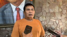 Anggota DPRD Jatim, Satib saat diwawancarai (Sumber foto: Sigit)