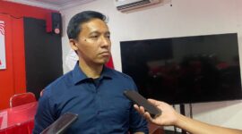 Legislator Fraksi PDIP DPRD Jember, Wahyu Prayudi Nugroho saat dikonfirmasi (Sumber foto: Sigit)