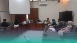 Gambar Dukung Uji Coba Digitalisasi Bansos, Komisi II DPRD Banyuwangi Raker bersama Dinas Sosial PP dan KB (Sumber: Istimewa)