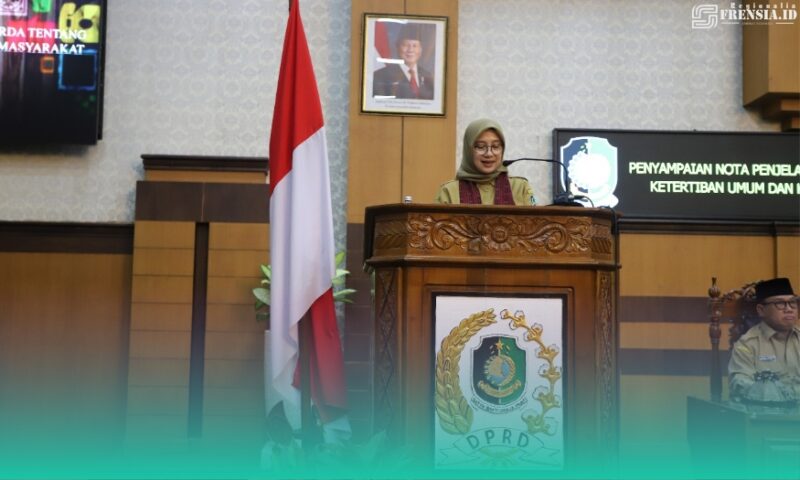 Gambar Paripurna DPRD Banyuwangi, Bupati Ipuk Sampaikan Nota Pengantar Raperda Ketertiban, Ketentraman, dan Perlindungan Masyarakat (Sumber: Istimewa)