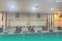 Kejari Jember saat menggelar Konferensi Pers (Sumber foto: Sigit)