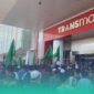 Aliansi Santri Jember saat demo di Transmart (Sumber foto: Sigit)