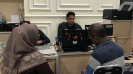 Pelaku saat menjalani pemeriksaan di Mapolres Jember (Sumber foto: istimewa)