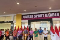 Bupati Fawait saat memberikan penyampaian di acara penyerahan apresiasi atlet Porprov 2025 (Sumber foto: Sigit)