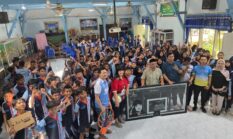 Perbasi Jatim Salurkan Ring Basket ke SDN Dabasah 1 Bondowoso, Ungkit Potensi Pembinaan Usia Dini