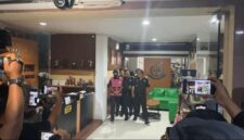 Kejari tetapkkan 5 orang tersangka  korupsi kasus sosperda DPRD Jember (Sumber foto: Sigit)