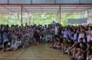 Ketua Perbasi Jatim foto bersama saat penyerahan ring bola basket di Malang Kabupaten (Sumber foto: istimewa)