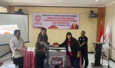 Tekan Kenakalan Remaja di Jember, Ketua Umum Perbasi Jatim Serahkan Ring Basket