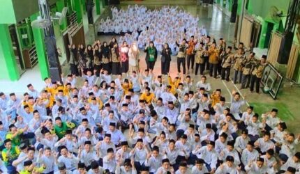 Ketua Perbasi Jatim Sumbang Ring Basket ke Ponpes di Sidoarjo