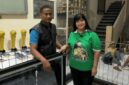 Ketua  Perbasi Jatim serahkan satu unit ring basket ke Perbasi Kabupaten Probolinggo (Sumber foto: istimewa)