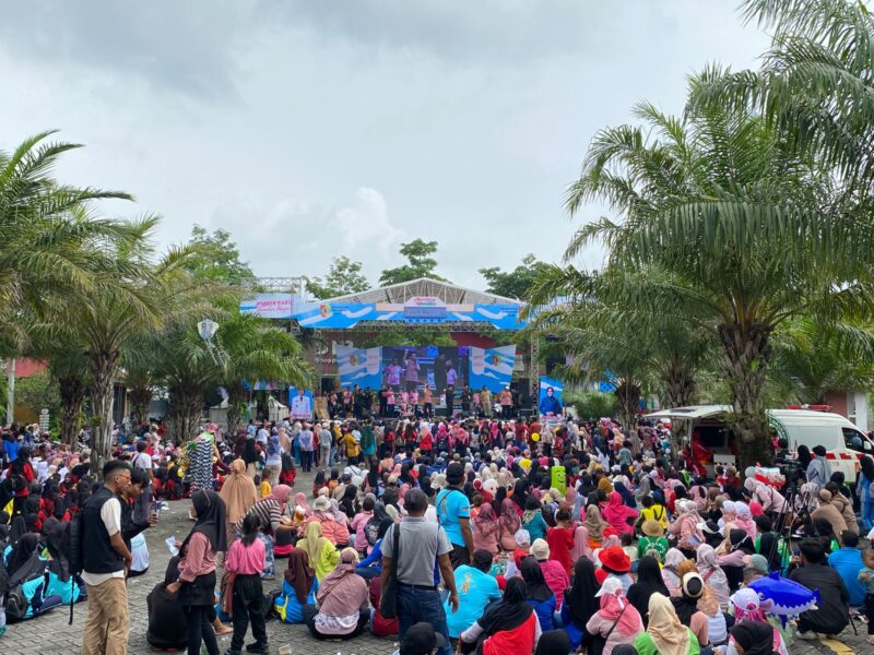 Suasana saat acara Jalan Sehat dan Pesta Kampoeng. (Foto: Sigit)