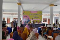 Gus Fawait saat menemui kelompok tani di Paseban Kencong (Foto: Frensia/Sigit)