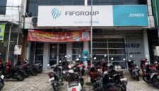 Suasana depan kantor FIF GROUP (Foto: Istimewa).