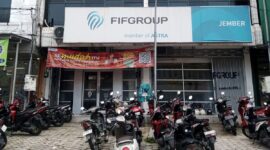 Suasana depan kantor FIF GROUP (Foto: Istimewa).