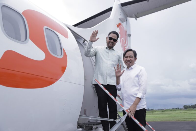 Gus Rivqy bersama dengan Gus Fawait. (Foto: Istimewa).