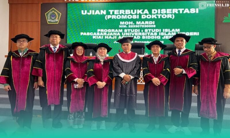 Gambar Lulus Doktoral UIN KHAS, Warek I IAI Syaichona Mohammad Cholil Bongkar Perlawanan Ekonomi Khas Nyai Pesantren (Sumber: Istimewa)