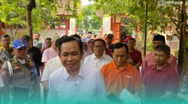 Bupati Jember, Muhammad Fawait saat menemui wartawan (Foto: Frensia/Sigit).