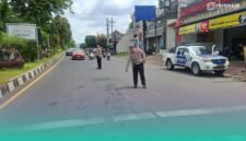 Polisi saat melakukan olah TKP. (Foto: Istimewa).