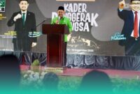 Gus Rivqy saat menyampaikan arahan dalam Pendidikan Kader Penggerak Bangsa (PKPB), di Hotel Prima, Lumajang.