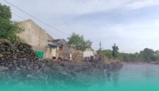 Kondisi perumahan di bantaran sungai yang terdampak banjir. (Foto: Frensia/Sigit).