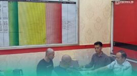 Dua pelaku yang berhasil ditangkap polisi.(Foto: Frensia/Sigit).