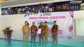 Serah terima jabatan Direktur Utama Perumdam Tirta Pandalungan. (Foto: Frensia/Sigit).