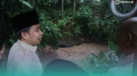 Bupati Jember, Muhammad Fawait saat meninjau Perumahan di Bantaran Sungai. (Foto: Istimewa). 