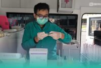 BPOM saat melakukan uji Lab. (Foto: Istimewa). 