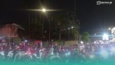 Warga antre isi ulang bahan bakar berderet di salah satu SPBU di Jember (Foto: Istimewa). 