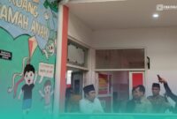 Bupati Jember, Muhammad Fawait, saat kunjungan di Puskesmas Ajung pada Selasa, 10 Maret 2026. (Foto: Fadli/Frensia). 