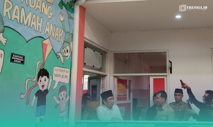 Bupati Jember, Muhammad Fawait, saat kunjungan di Puskesmas Ajung pada Selasa, 10 Maret 2026. (Foto: Fadli/Frensia). 