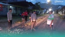 Polisi saat olah Tempat Kejadian Perkara (TKP). (Foto: Istimewa). 