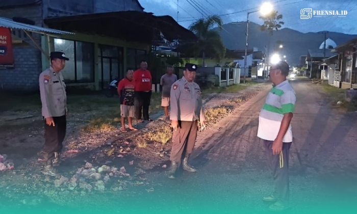 Polisi saat olah Tempat Kejadian Perkara (TKP). (Foto: Istimewa). 