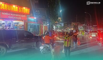 Kondisi arus lalu lintas saat perjalanan mudik di Jember. (Foto: Sigit/Frensia).