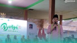 Bupati Jember, Gus Muhammad Fawait saat menghadiri acara Bunga Desaku di Balai Desa Lampeji, Kecamatan Mumbulsari (Foto: Fadli/Frensia). 