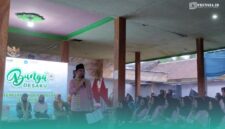 Bupati Jember, Gus Muhammad Fawait, saat menghadiri acara Bunga Desaku di Balai Desa Lampeji, Kecamatan Mumbulsari. (Foto: Istimewa).