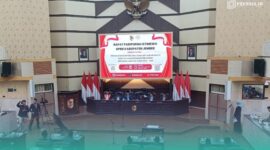 Suasana pelantikan di gedung DPRD Jember (Foto: Istimewa). 