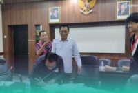 DPRD Jember saat menyatakan dukungan pengesahan RUU PRT menjadi Undang-undang (Foto: Fadli/Frensia). 