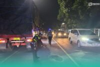 Satlantas saat melakukan olah Tempat Kejadian Perkara (TKP), (Foto: Istimewa). 