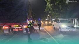 Satlantas saat melakukan olah Tempat Kejadian Perkara (TKP), (Foto: Istimewa). 