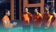 Tim SAR Jember saat akan melakukan pencarian korban yang hanyut di Sungai Garahan, Kecamatan Silo (Foto: Istimewa). 