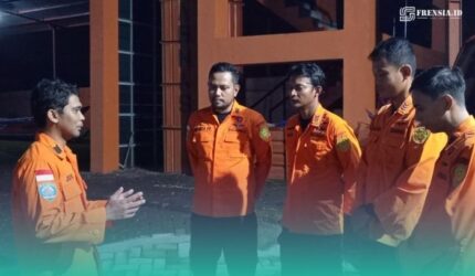 Tim SAR Jember saat akan melakukan pencarian korban yang hanyut di Sungai Garahan, Kecamatan Silo (Foto: Istimewa).