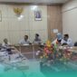 Komisi C DPRD Jember saat menggelar Rapat Dengar Pendapat dengan BPC Gapensi Jember (Foto: Fadli/Frensia). 