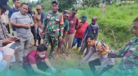 Korban yang hanyut di sungai saat setelah dievakuasi (Foto: Istimewa). 